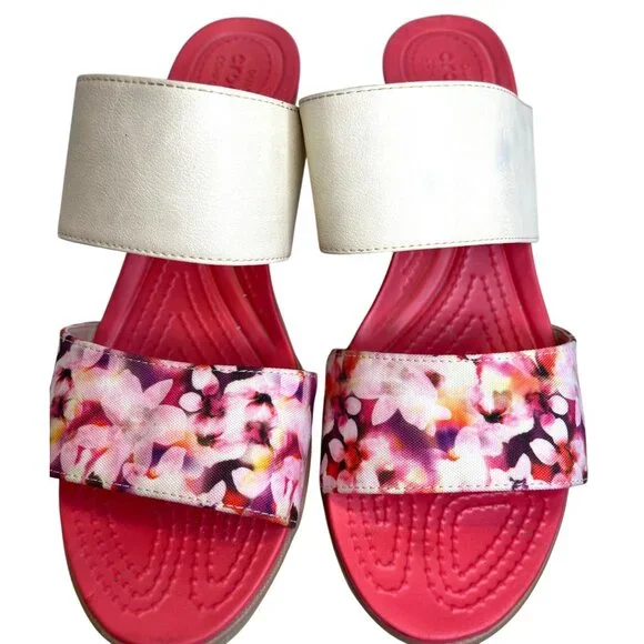 Crocs Wedge Sandals Slip On Shoes Double Strap Pink White Flower Floral Size 10 - Picture 2 of 7